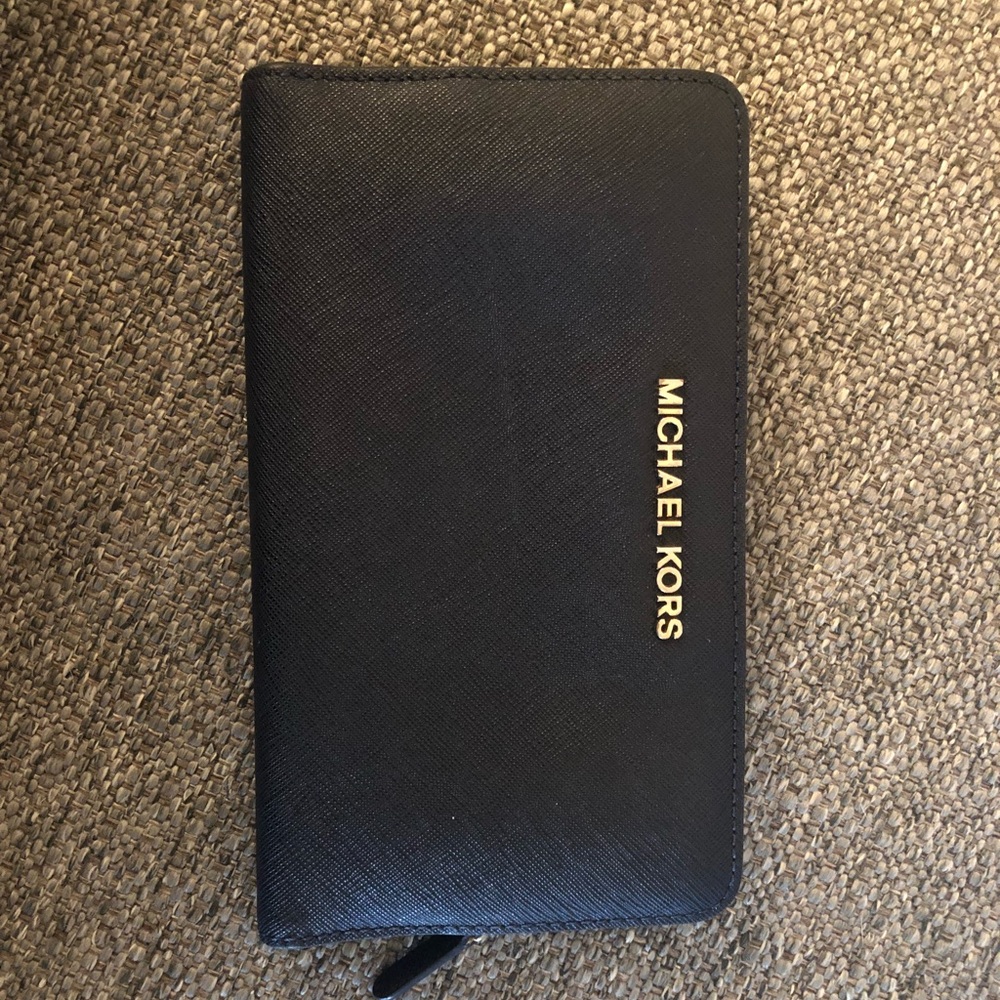 Michael Kors wallet
